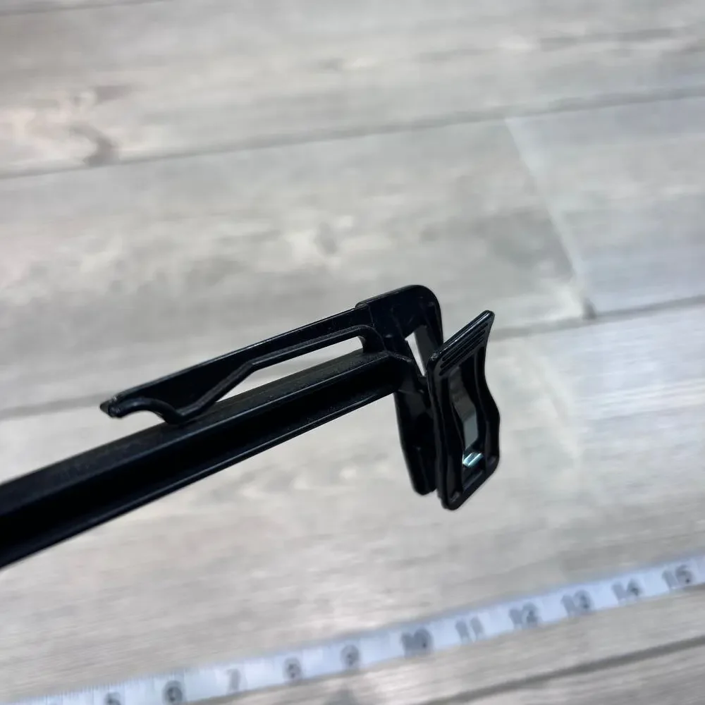 StoreSupply Intimate Hangers Black 12” 40-Piece EUC